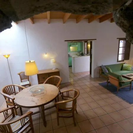 Casa Cueva By Interhome 度假居 Guatiza